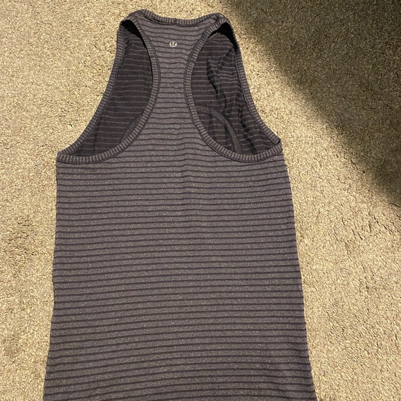 Lululemon size large tank top - Picture 3 of 3